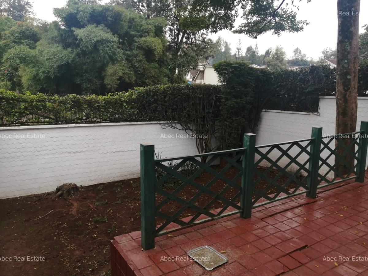 4 Bed Townhouse with En Suite in Lavington - 5