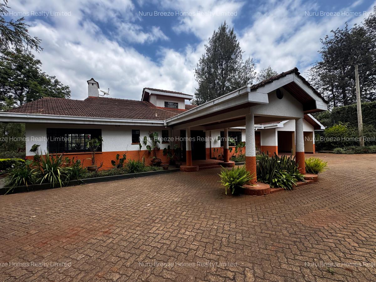 4 Bed House with En Suite in Runda - 1