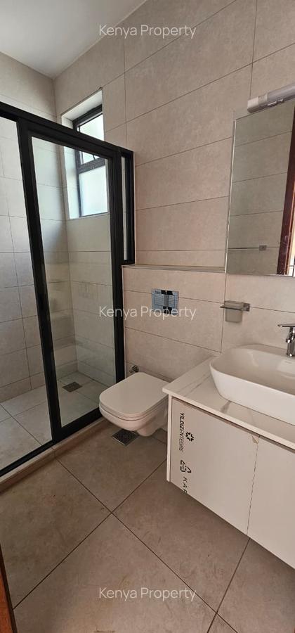 5 Bed Villa with En Suite in Lavington - 16