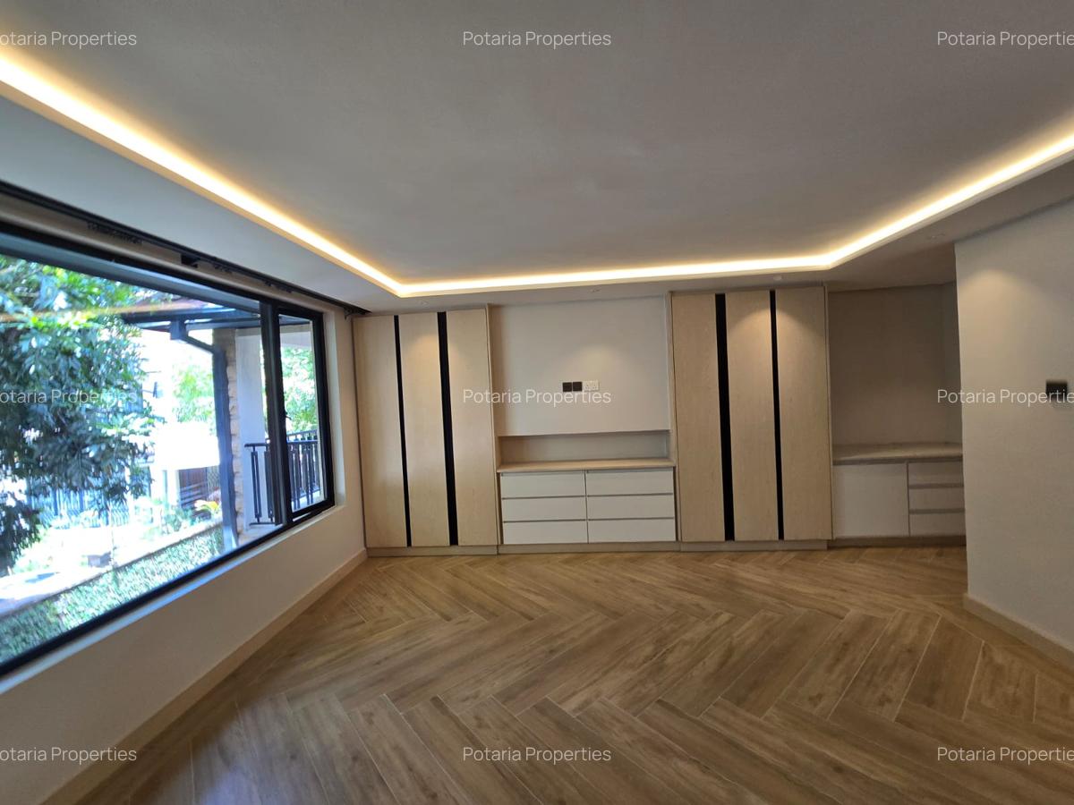 6 Bed Townhouse with En Suite in Lavington - 7