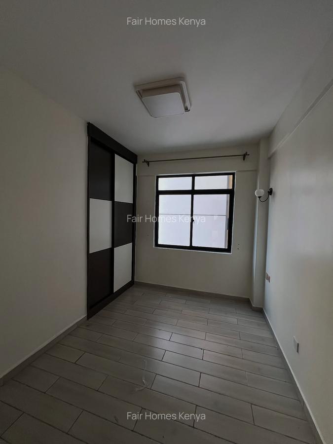 3 Bed Apartment with En Suite at Othaya Road - 4