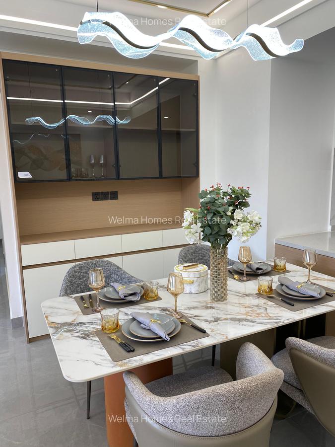 3 Bed Apartment with En Suite in Lavington - 1