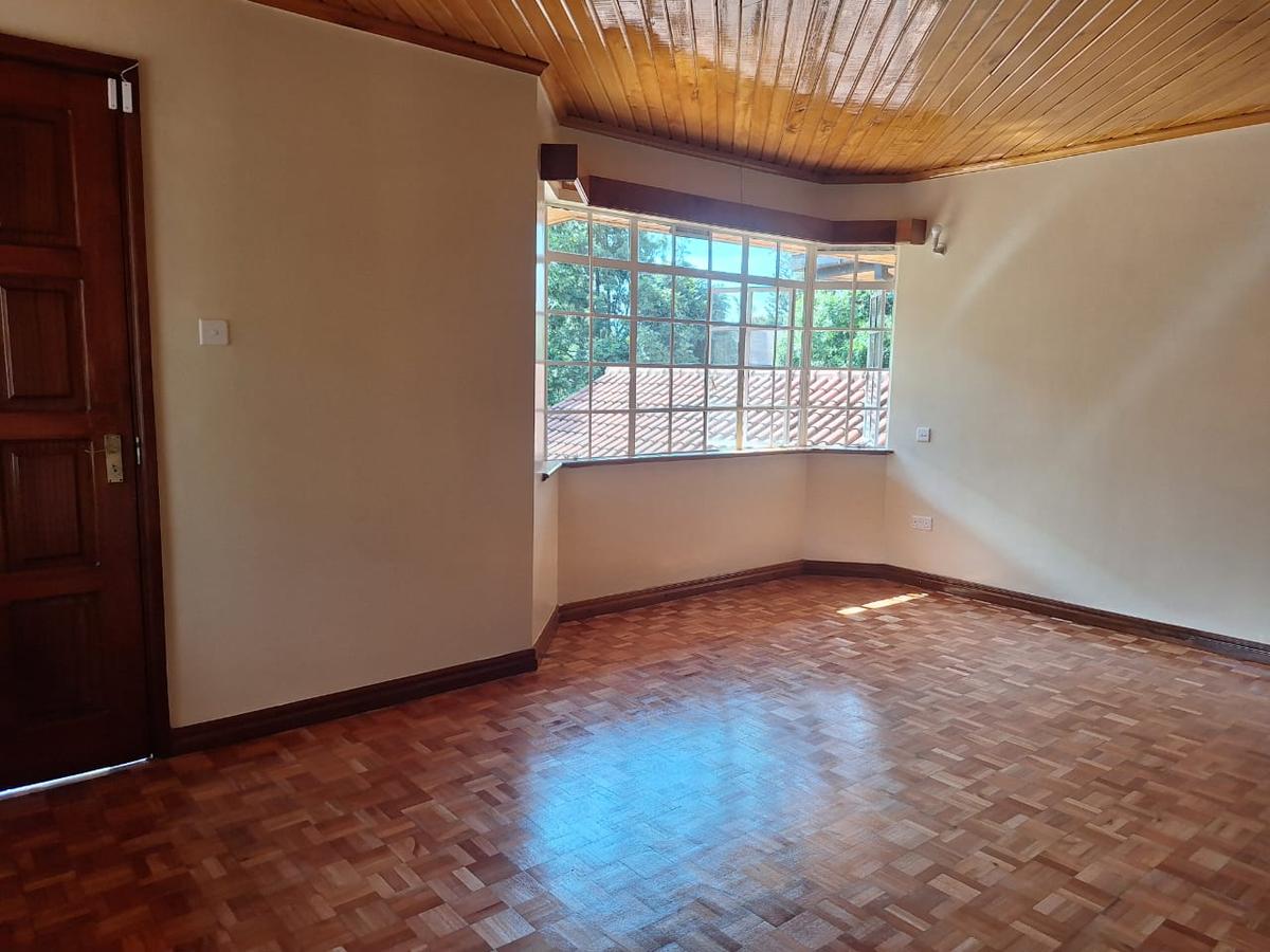 4 Bed House with En Suite in Runda - 8