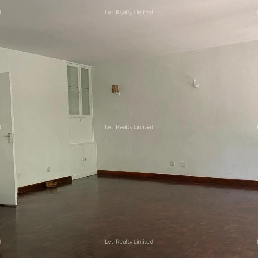 3 Bed Townhouse with En Suite in Kilimani - 5