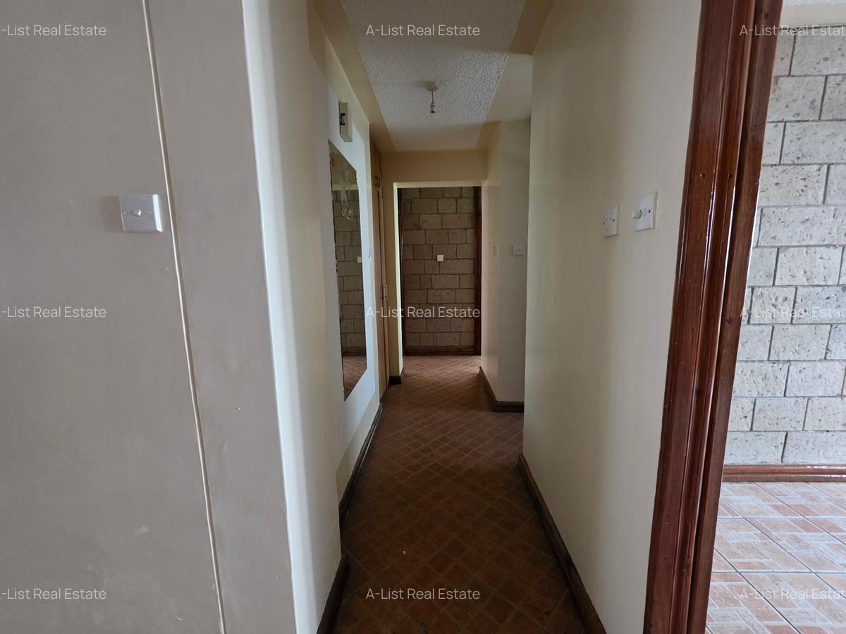 1 Bed Apartment with En Suite at Wood Avenue - 12