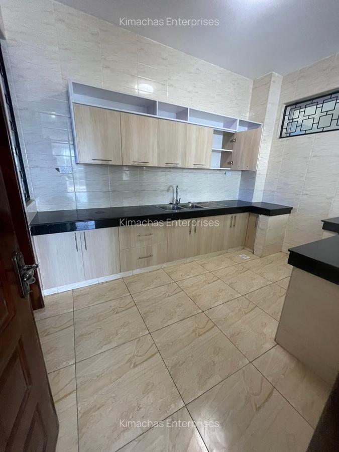 2 Bed Apartment with En Suite at Off Links Road - 6