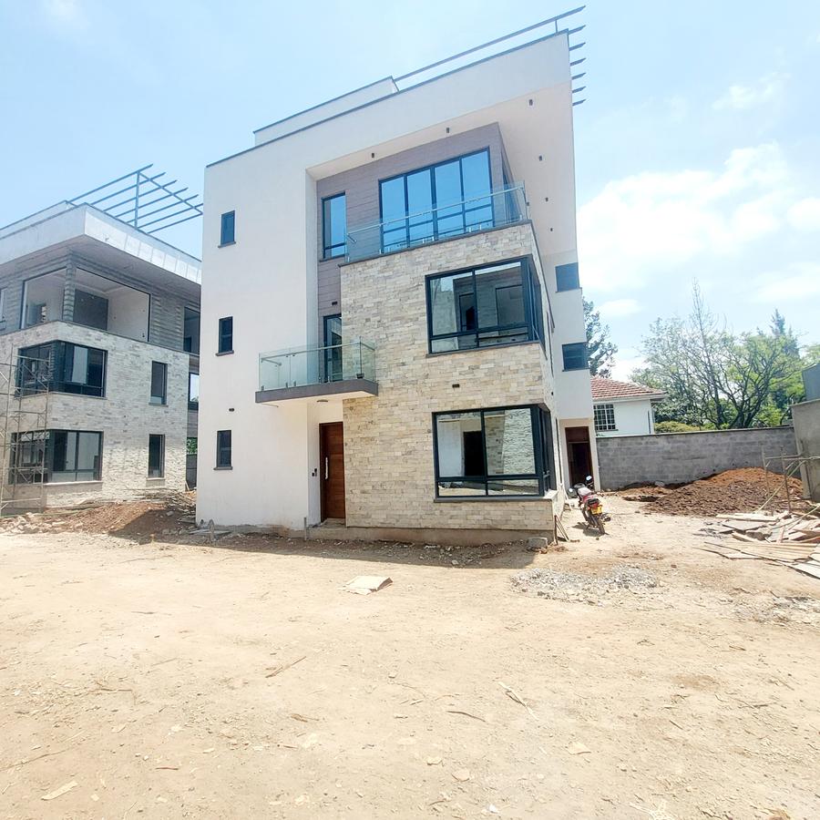 4 Bed Townhouse with En Suite at Off Gitanga Road - 2