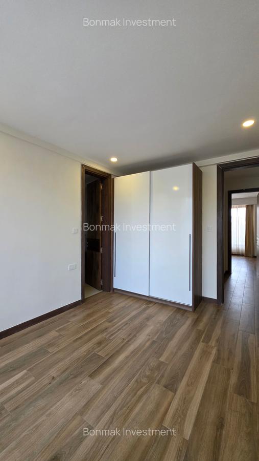 Furnished 2 Bed Apartment with En Suite at Spring Valley - 17