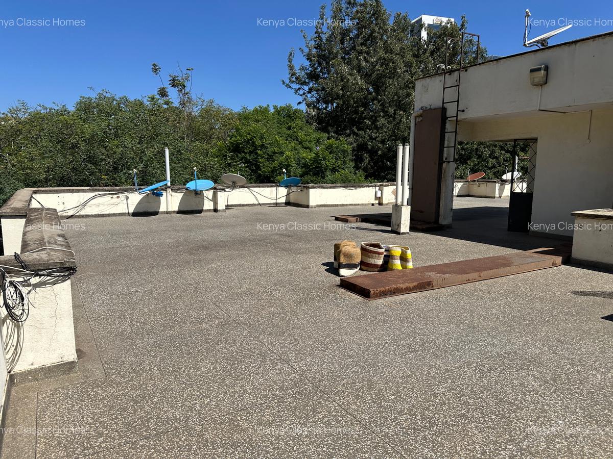 Furnished 2 Bed Apartment with En Suite at Statehouse Road - 12