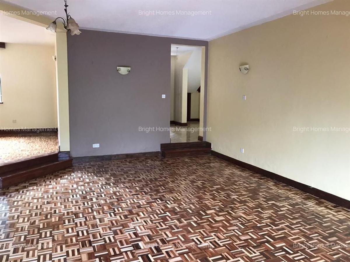 4 Bed Townhouse with En Suite in Lavington - 5