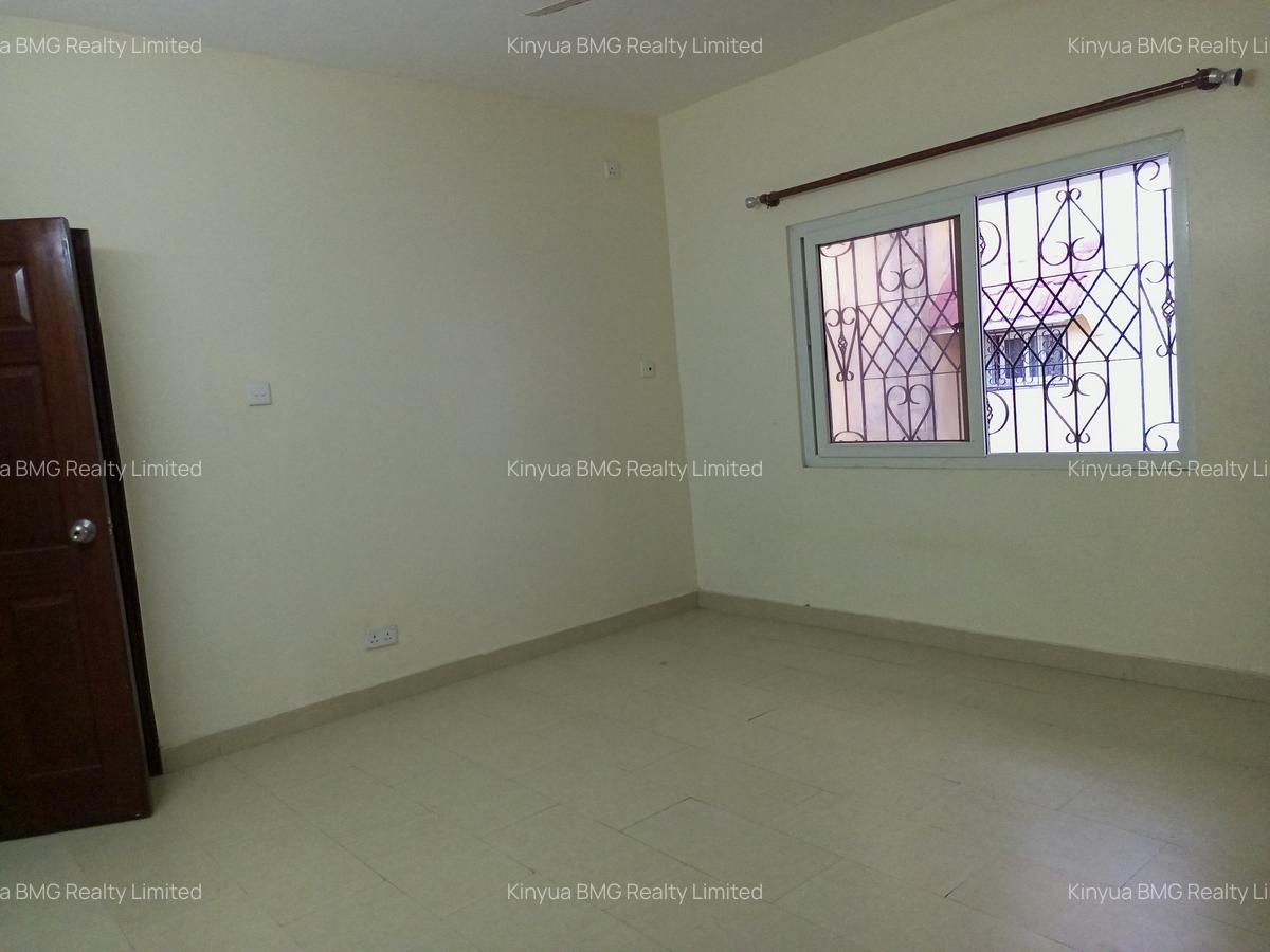 4 Bed Villa with En Suite in Nyali Area - 9