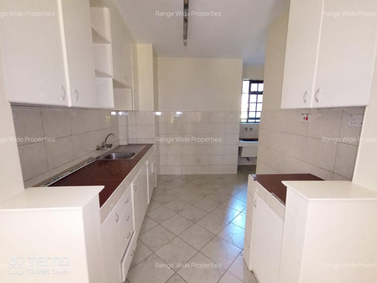 3 Bed Apartment with En Suite in Lavington - 4