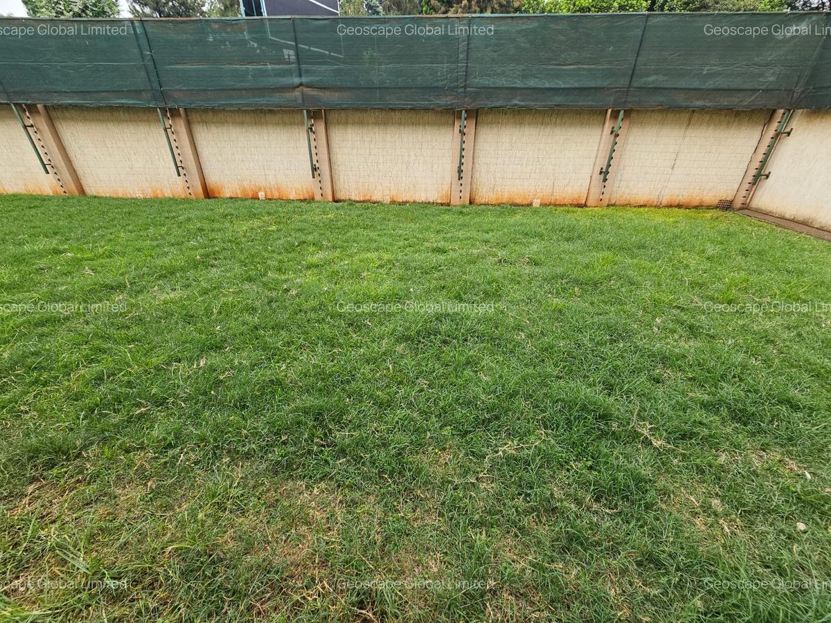 5 Bed Townhouse with En Suite in Lavington - 1