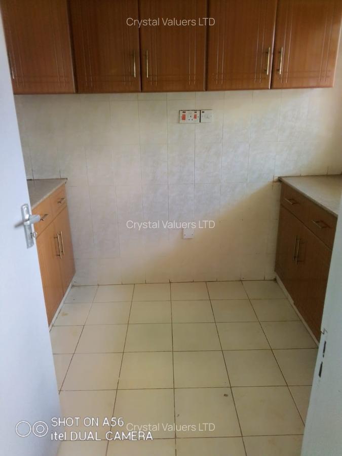 3 Bed Apartment with En Suite in Parklands - 15
