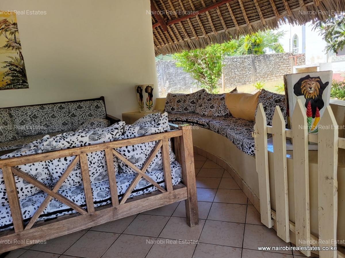 2 Bed House with En Suite in Diani - 3