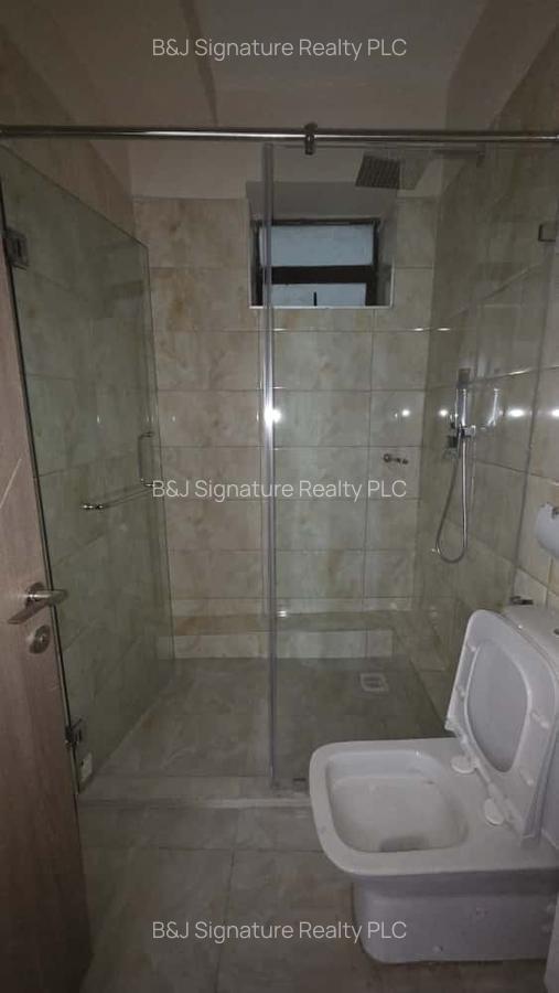 Serviced 5 Bed Apartment with En Suite in Parklands - 15