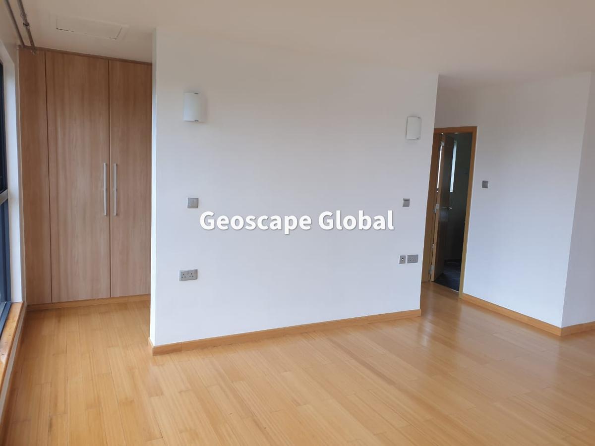 3 Bed Apartment with En Suite in Westlands Area - 2