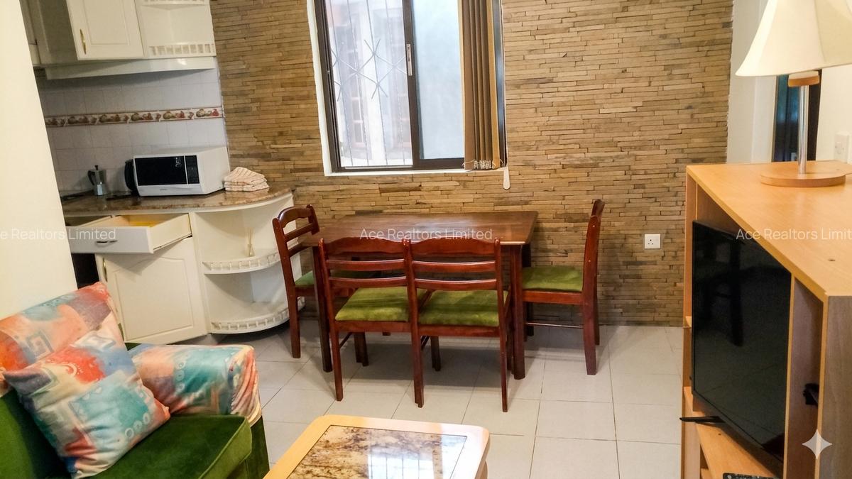 Serviced 1 Bed Apartment with En Suite at Riverside Drive - 4