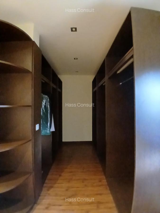 4 Bed Apartment with En Suite at Riverside Drive - 4