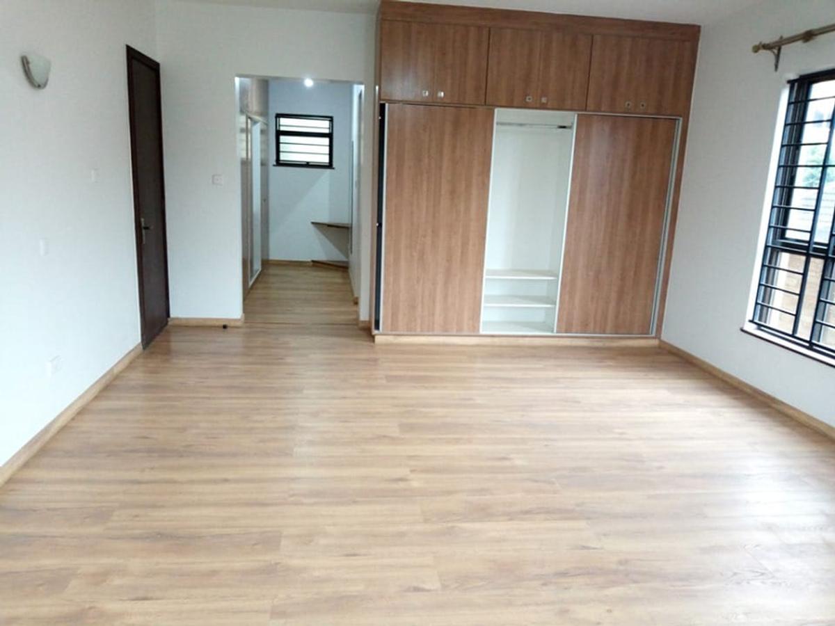 3 Bed Apartment with En Suite in General Mathenge - 10