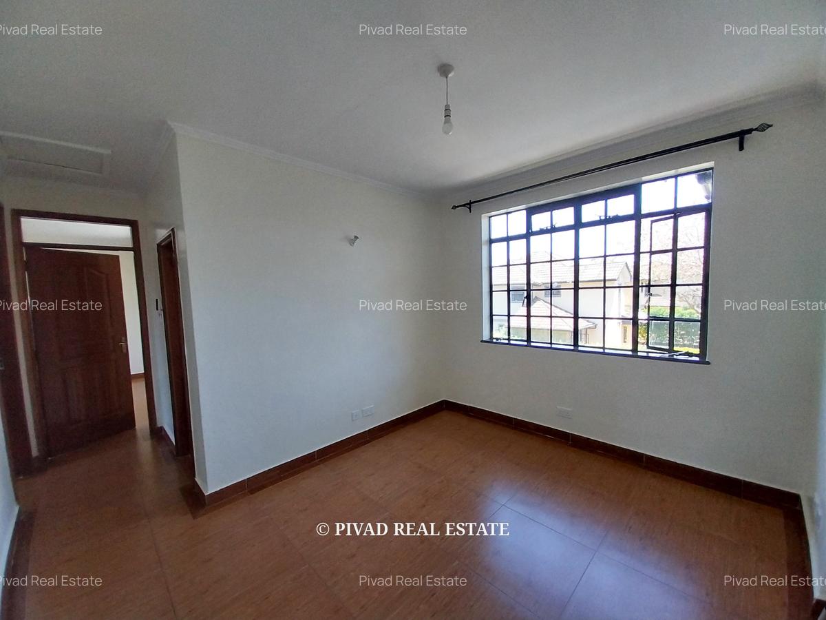 4 Bed Townhouse with Garden in Kiambu Road - 11