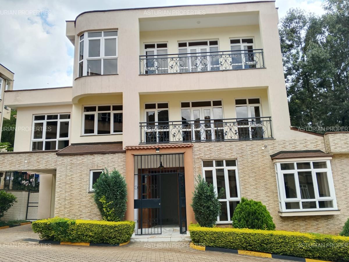4 Bed Townhouse with En Suite in Lavington - 1