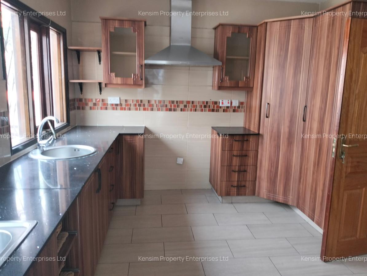 4 Bed Townhouse with En Suite in Kilimani - 13