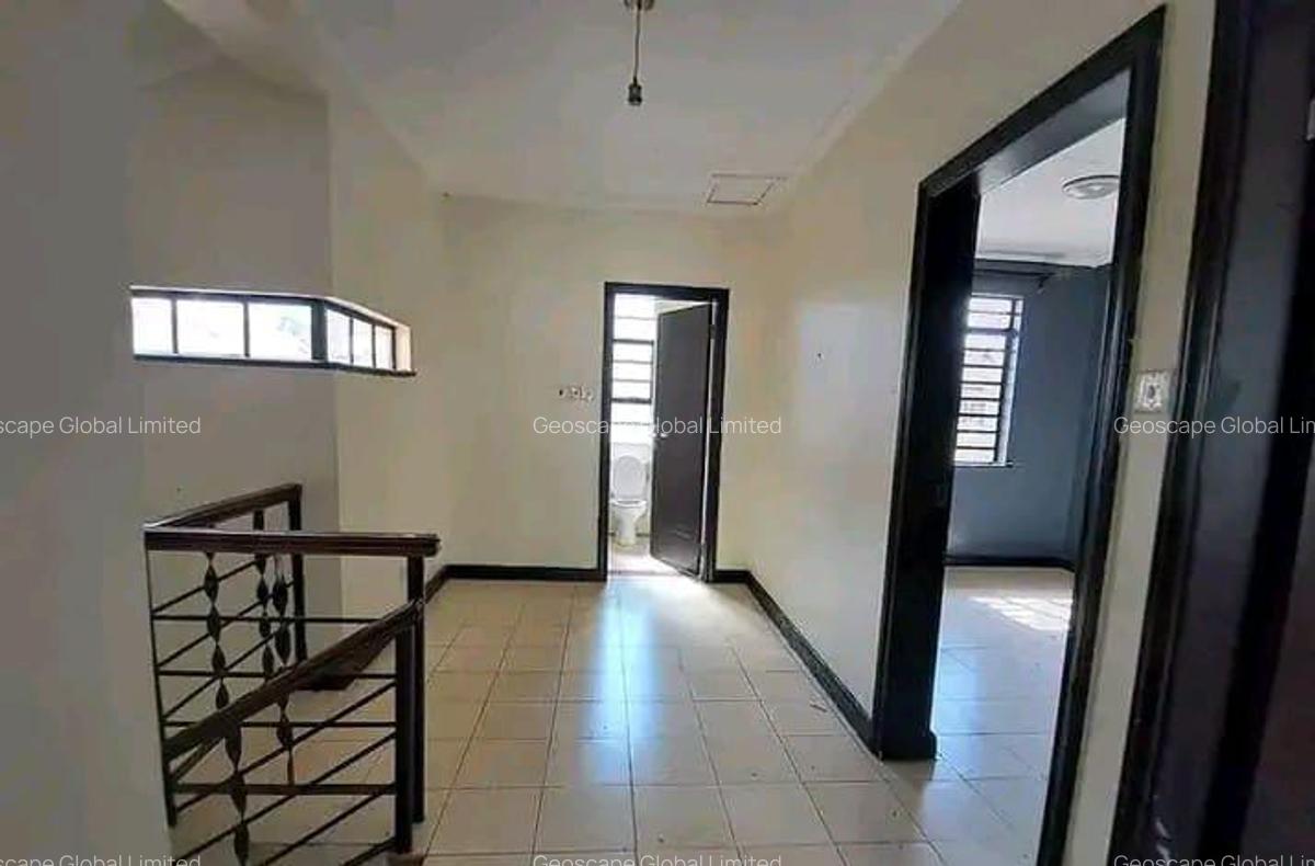 5 Bed House with En Suite in Syokimau - 3