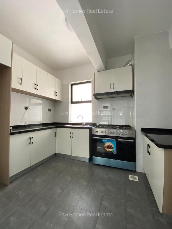 3 Bed Apartment with En Suite at Kindaruma Road - 11