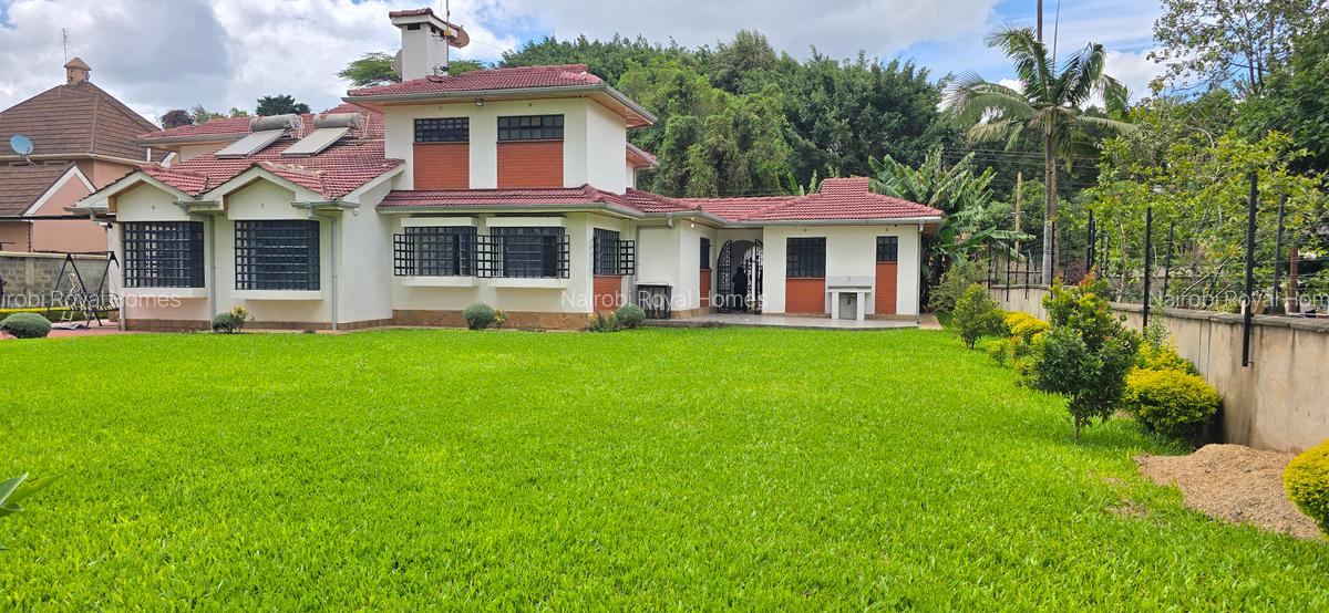 4 Bed Townhouse with En Suite at Lavington Road - 2