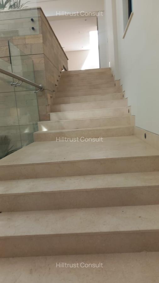 5 Bed Villa with En Suite in Westlands Area - 18