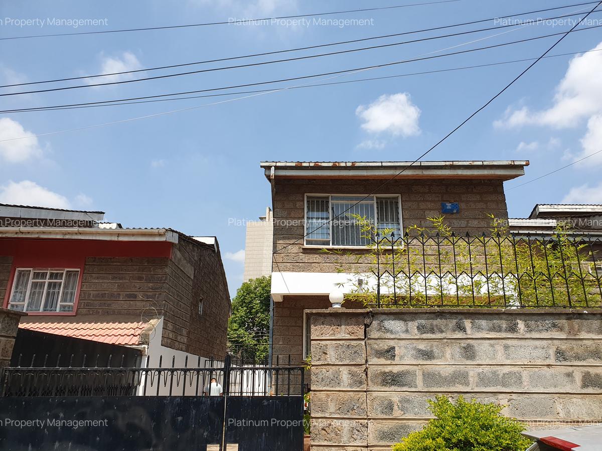 4 Bed House with En Suite at 2Nd Parklands Avenue - 20