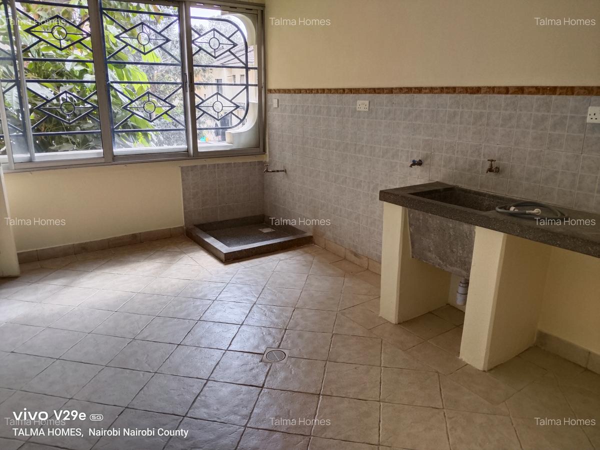 3 Bed Apartment with En Suite at Kilimani - 8