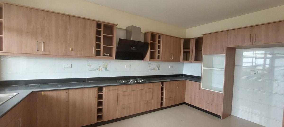 4 Bed Apartment with En Suite in Kilimani - 8