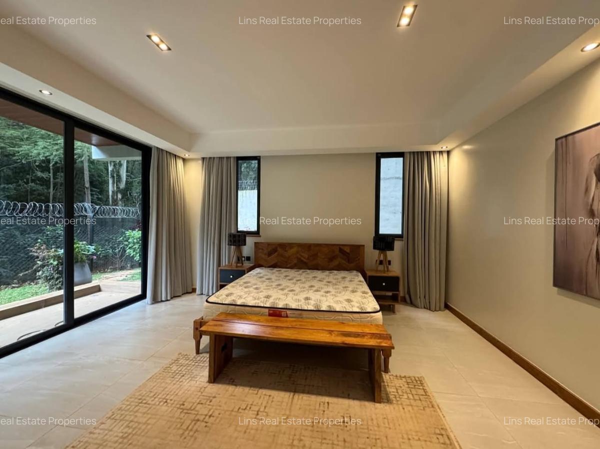 Furnished 4 Bed Apartment with En Suite in Spring Valley - 13