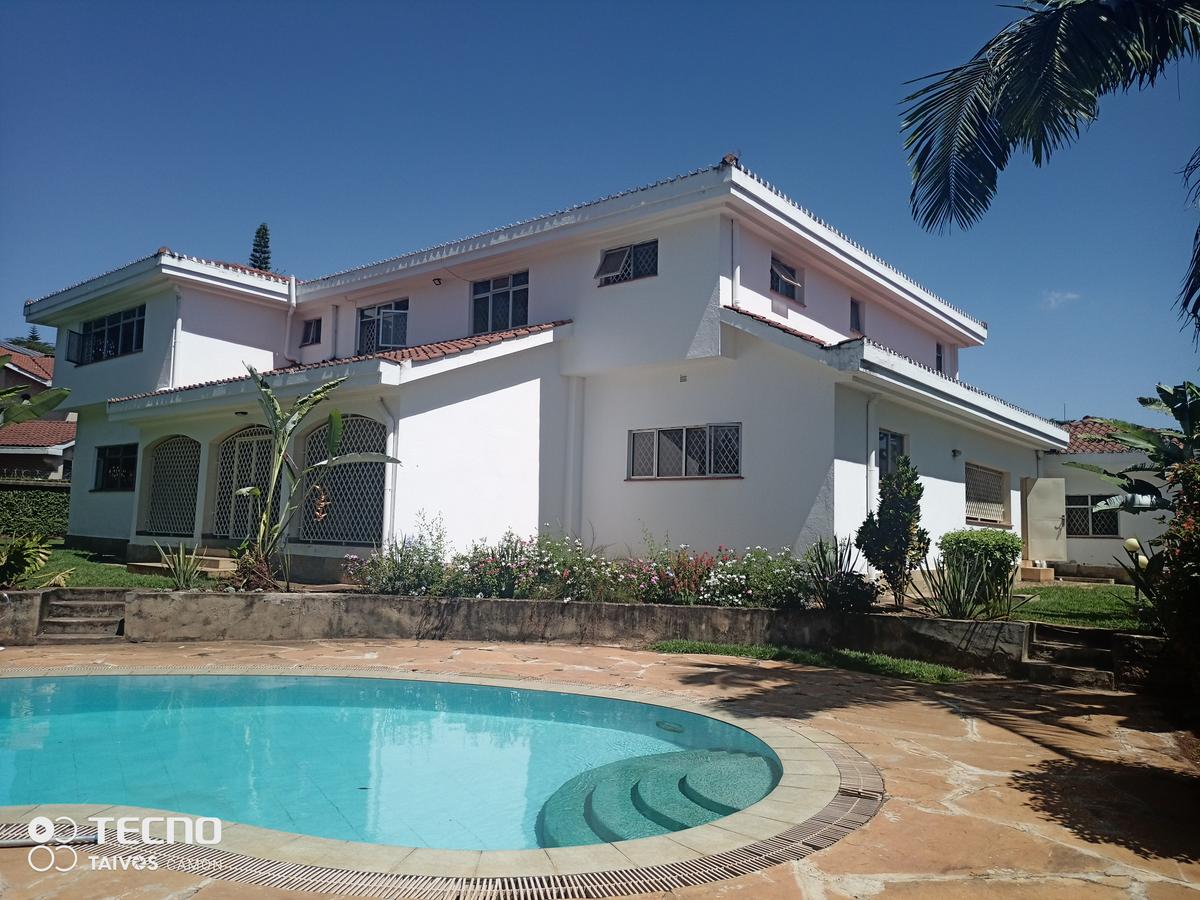 5 Bed House with En Suite at Off Runda Grove - 1