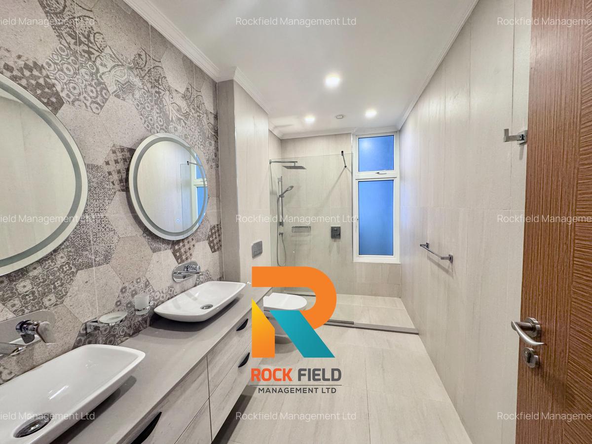 3 Bed Apartment with En Suite in Parklands - 9