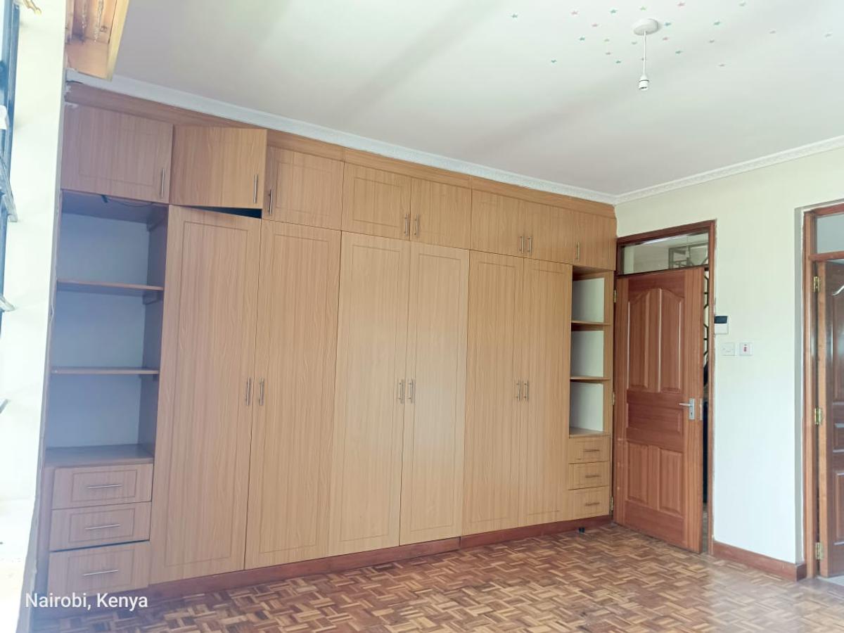 4 Bed House with Staff Quarters in Kitisuru - 12