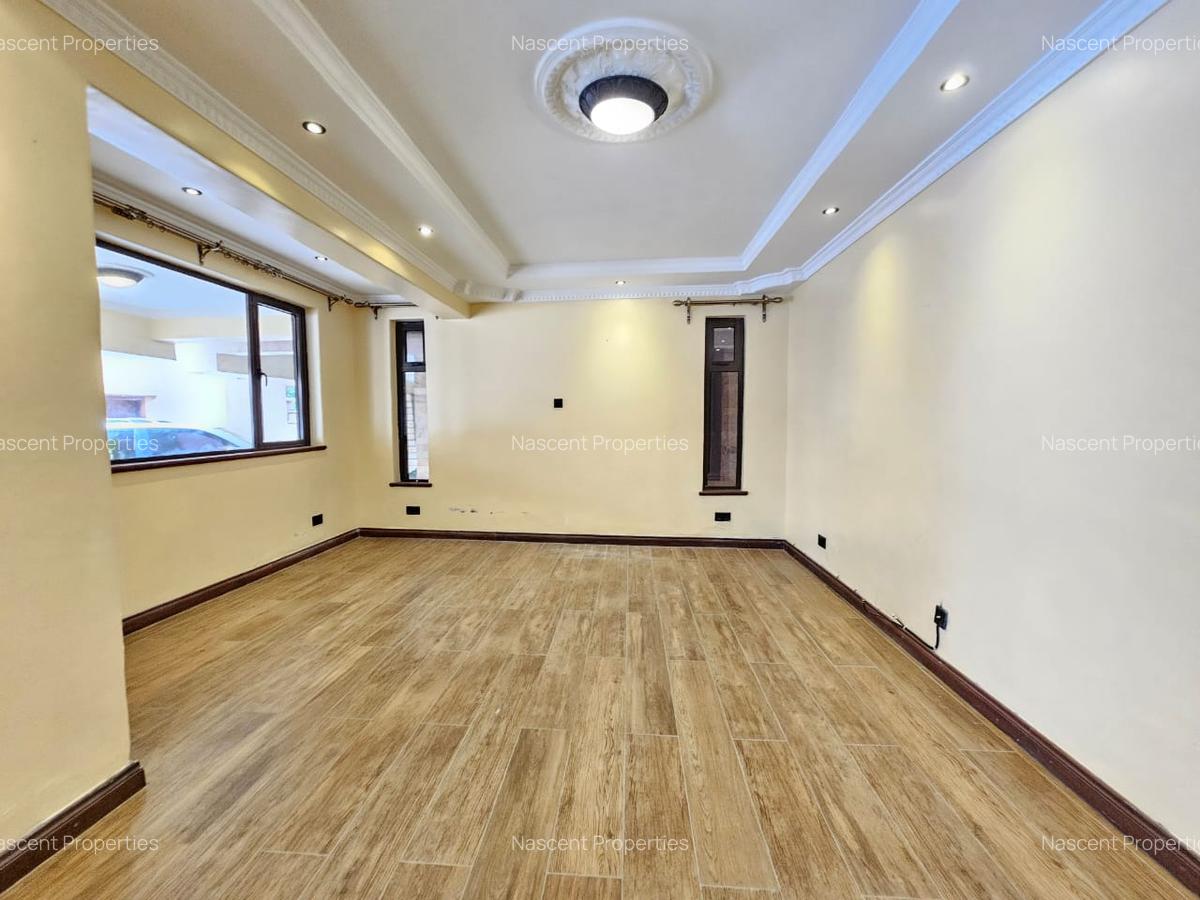 5 Bed Villa with En Suite in Lavington - 15