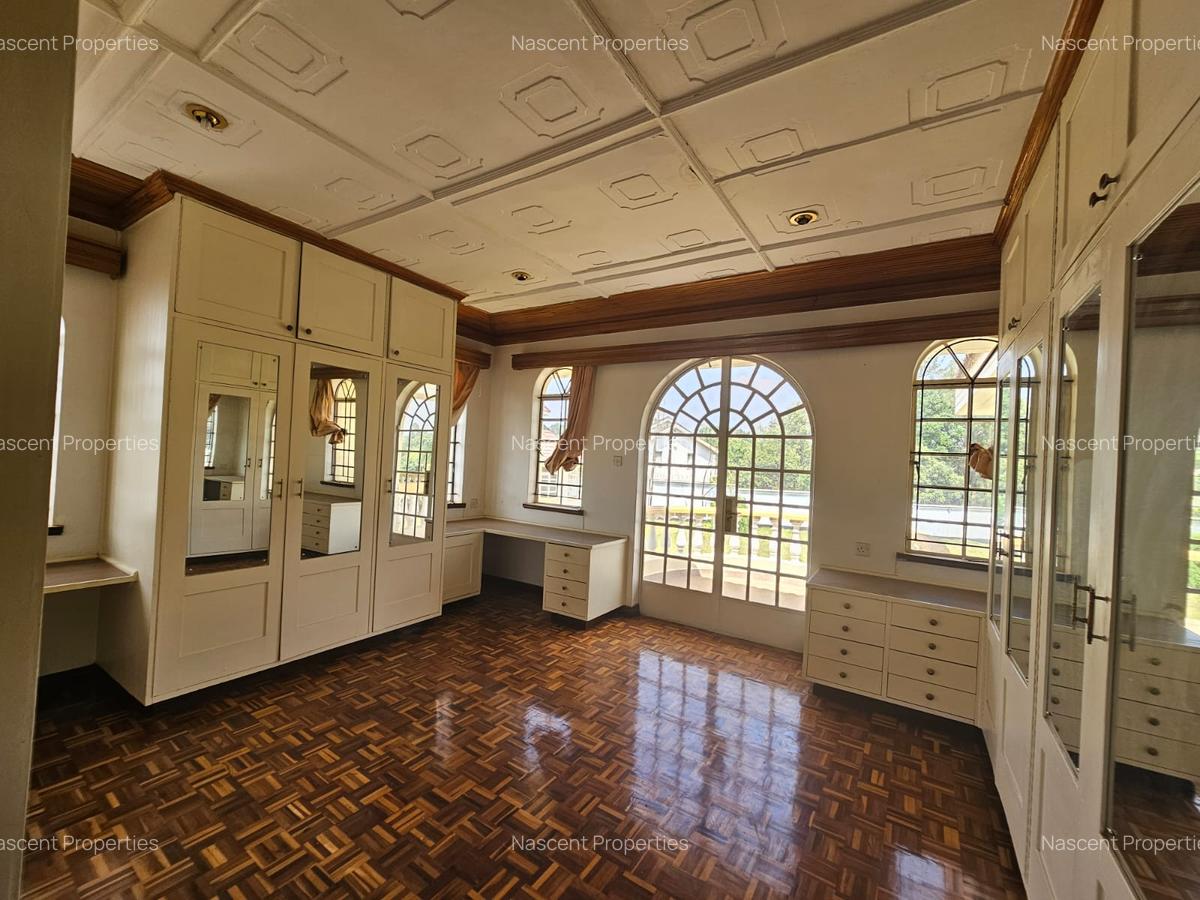 5 Bed House with En Suite in Loresho - 10