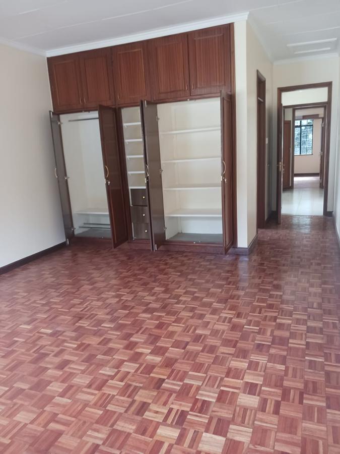 4 Bed Townhouse with En Suite at Hatheru Road - 8