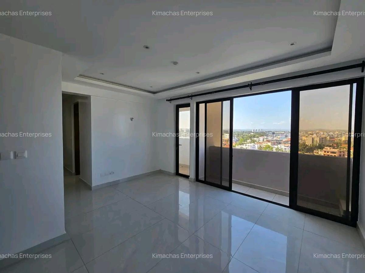 3 Bed Apartment with En Suite at Cement Road - 17