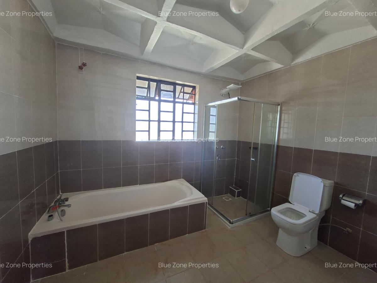 4 Bed Townhouse with En Suite at Off Mimosa Rd - 8