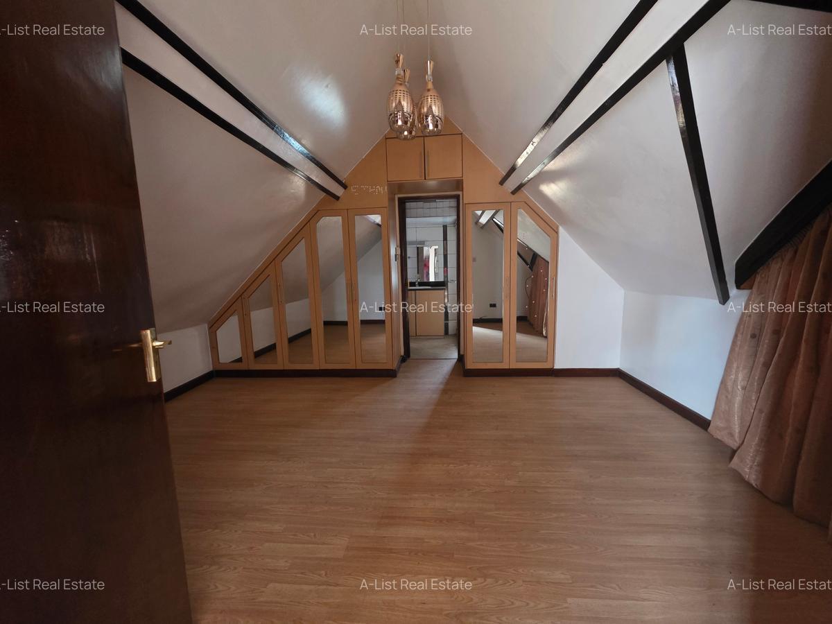 4 Bed Apartment with En Suite at Lavington - 17