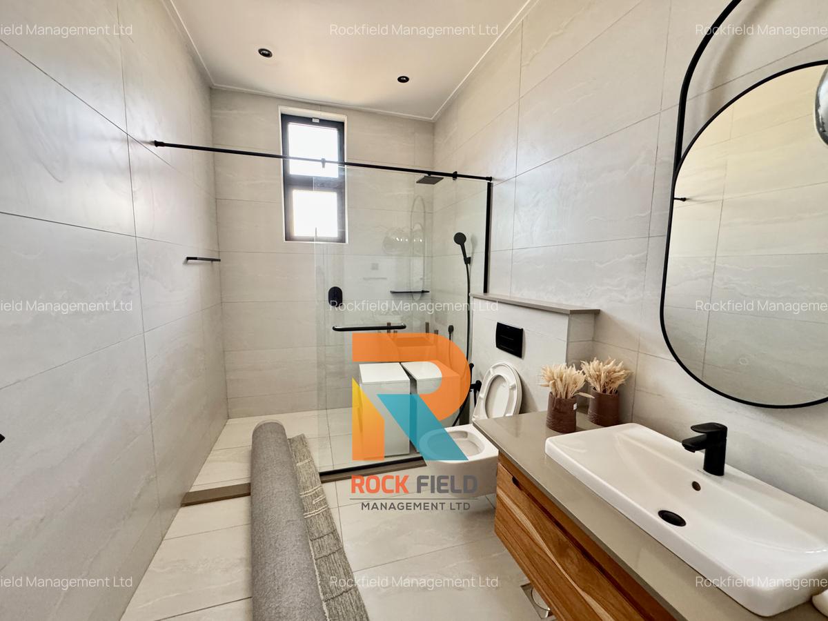 4 Bed Villa with En Suite in Loresho - 11