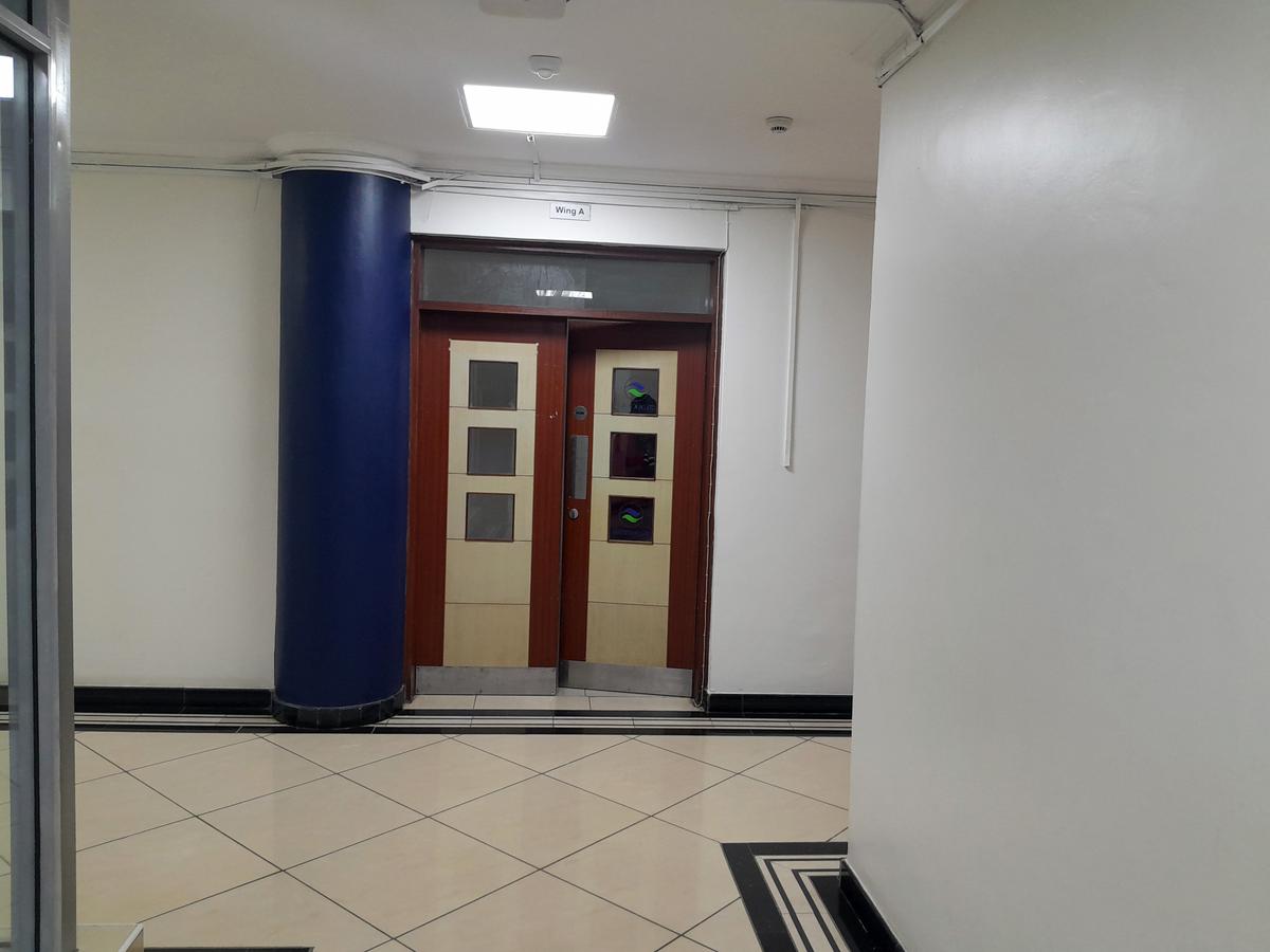 Office with Service Charge Included in Mombasa Road - 6