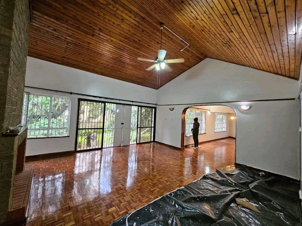 4 Bed House with En Suite in Gigiri - 4