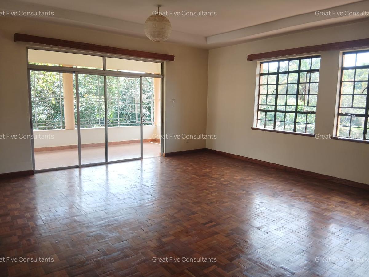 5 Bed Villa with En Suite in Runda - 18