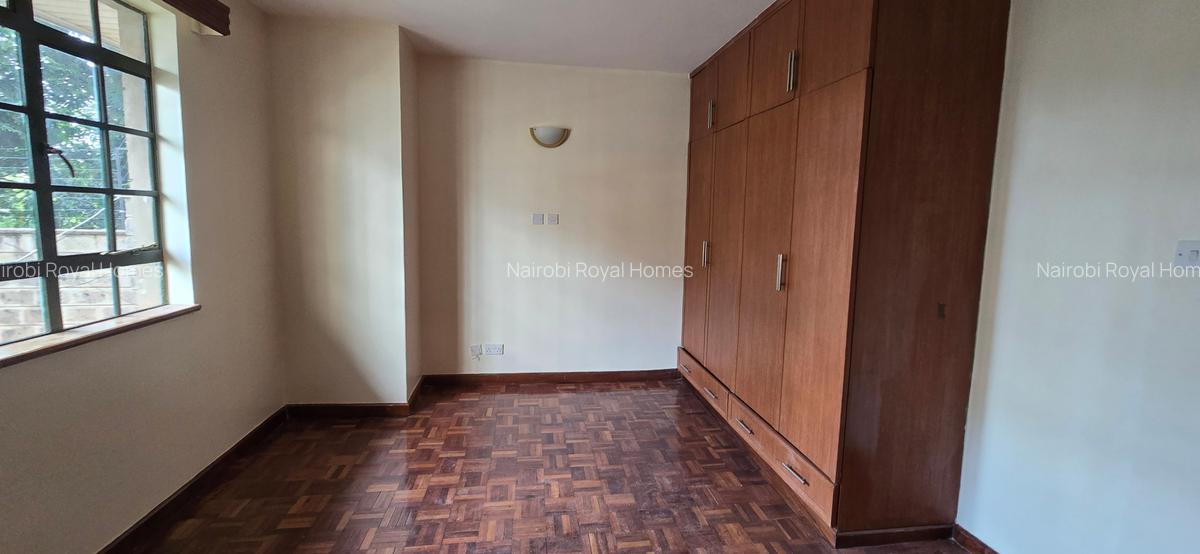 3 Bed Apartment with En Suite at Oak Wood 45 - 8