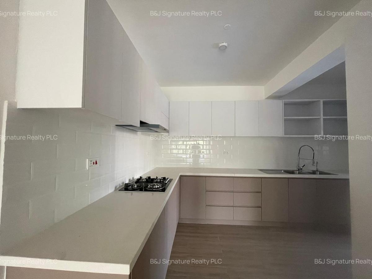 3 Bed Apartment with En Suite in Lavington - 6